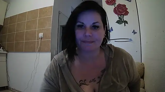 AndradaBlum nude live chat in sexy room