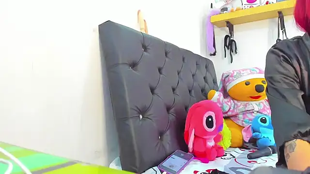 Emilyconor nude live chat in sexy room