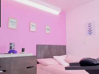 emmacyruss nude in hot sex Live chat