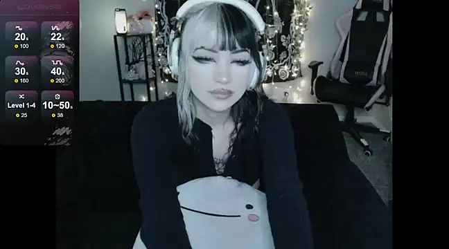 HeavenSins nude live chat in sexy room