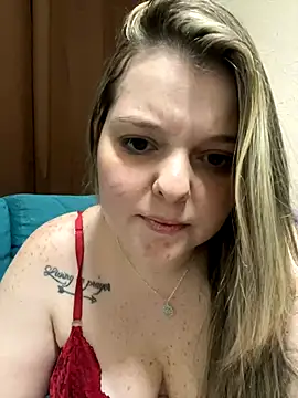 KristinaBear nude live chat in sexy room