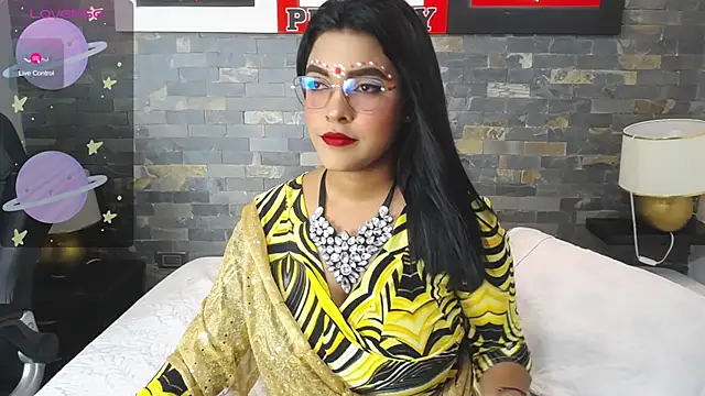 Lakshmiraniii nude live chat in sexy room