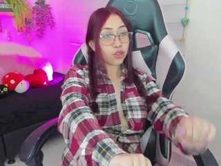 laurousee nude in hot sex Live chat
