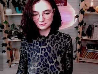 Mina-Moon nude in hot sex Live chat