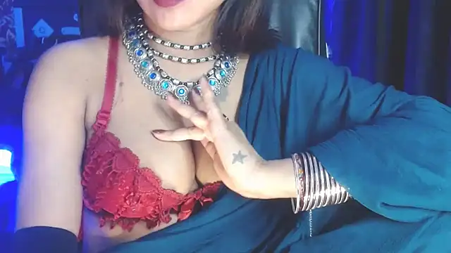 Misssunita nude live chat in sexy room