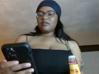 peachgyal nude in hot sex Live chat