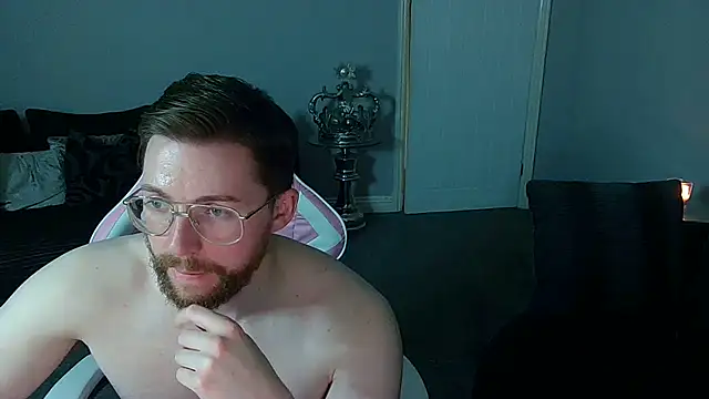 Red_firesquirt nude live chat in sexy room