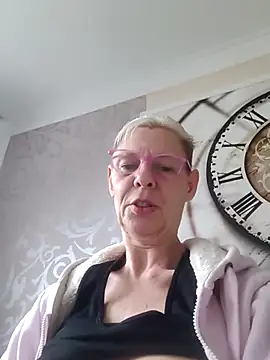 RoseGC1 nude live chat in sexy room