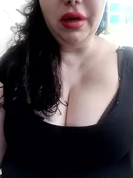 Saralove2513 nude live chat in sexy room