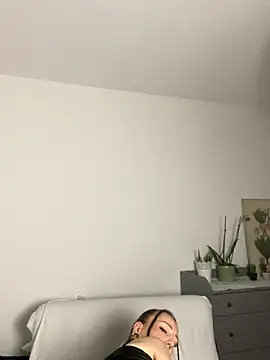 Trixie-Tainted nude live chat in sexy room