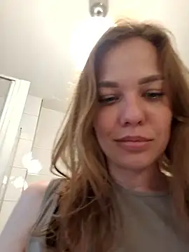 Emilia_Key nude live chat in sexy room