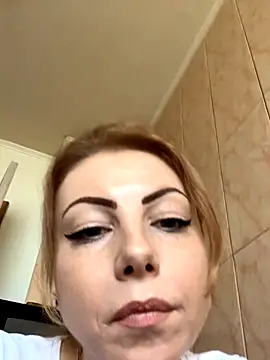 EmilyGaultier nude live chat in sexy room