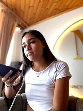 Im_samanthaaa nude live chat in sexy room