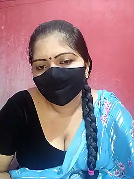 Midhly nude live chat in sexy room