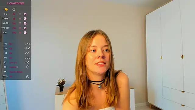 NinaCoxn nude live chat in sexy room