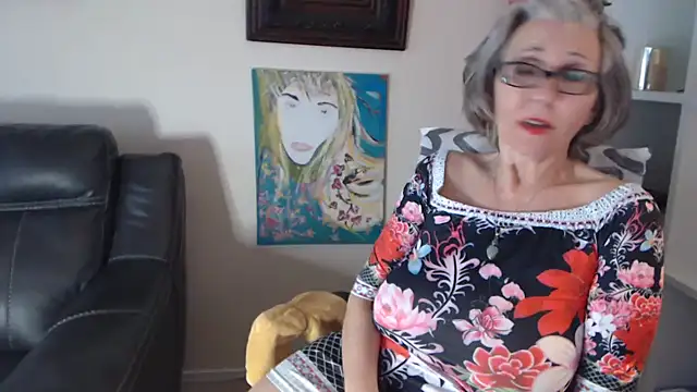 Petradaniels nude live chat in sexy room