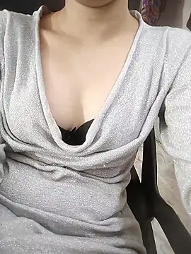 Sunidhi_08 nude live chat in sexy room