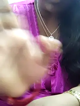 Tamilruku nude live chat in sexy room
