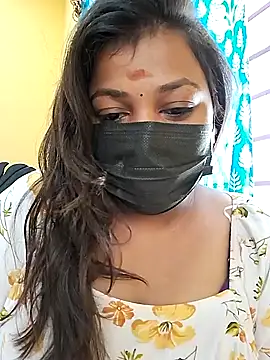Tamilshweta nude live chat in sexy room