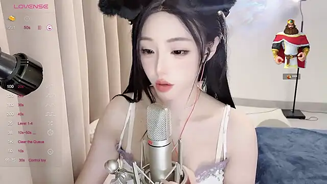 Yuyubao nude live chat in sexy room