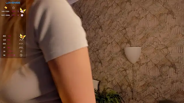 AinsleyBrookins nude live chat in sexy room