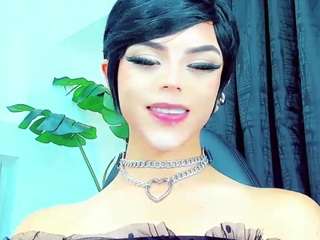 Miss-Onfiree nude in hot sex Live chat