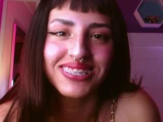 Samantaa-Cruzz nude in hot sex Live chat