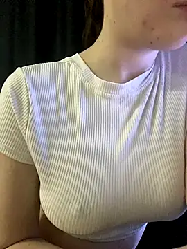 Sweet_laxyy nude live chat in sexy room