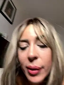 AlexNoLimits nude live chat in sexy room