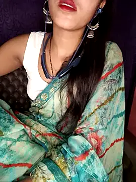 APKEDILKIQUEEN nude live chat in sexy room