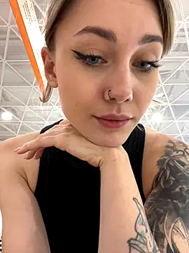 Baby_brownie nude live chat in sexy room