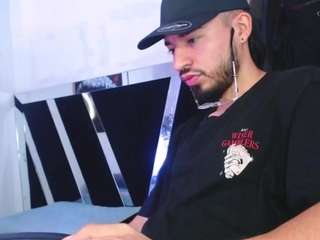 Jhonny-Boltt nude in hot sex Live chat