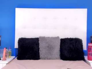 KENDAL, ? nude in hot sex Live chat