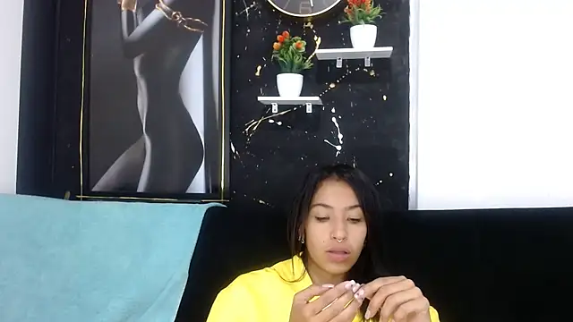Nylaah_hot nude live chat in sexy room