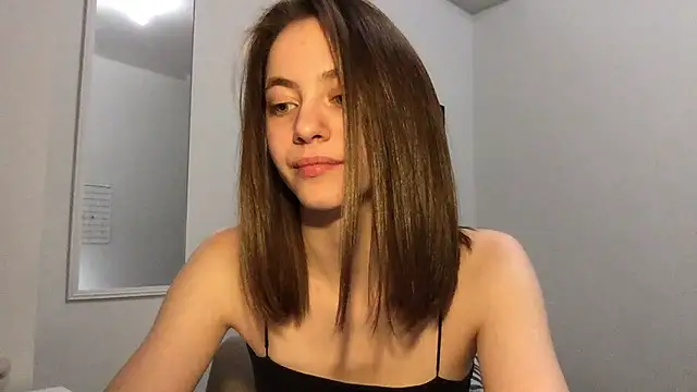 Riasha nude live chat in sexy room