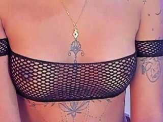 Amelie-Rosee nude in hot sex Live chat