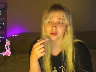 CuteSharloti nude in hot sex Live chat