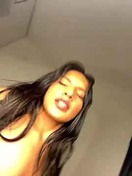 Dulceeany nude live chat in sexy room