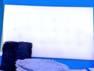 KENDAL, ? nude in hot sex Live chat
