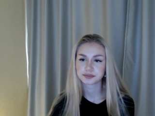 LoissPeach nude in hot sex Live chat
