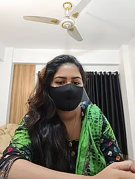 MiaKhalifa– nude live chat in sexy room