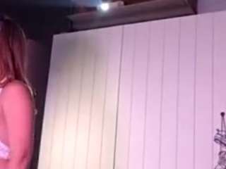 AinsleyXOXO nude in hot sex Live chat