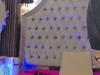 Kamila-angeles nude in hot sex Live chat