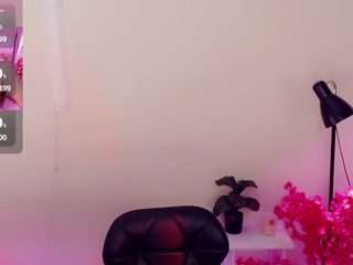 LeonaCurvyGirl nude in hot sex Live chat