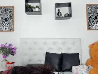 lucilesidney nude in hot sex Live chat