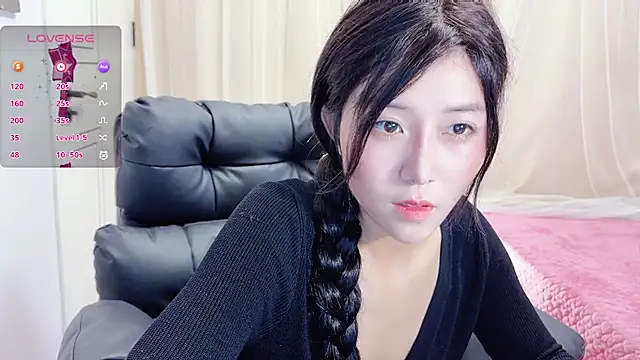LuckyBaby-2025 nude live chat in sexy room