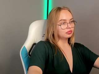 Mia-Raspberry nude in hot sex Live chat