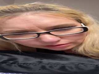 MiaMoanro nude in hot sex Live chat