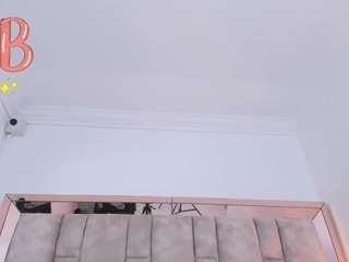 Mollyy-Moon nude in hot sex Live chat