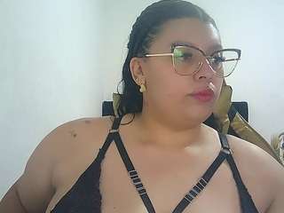 sweetemili-fox nude in hot sex Live chat